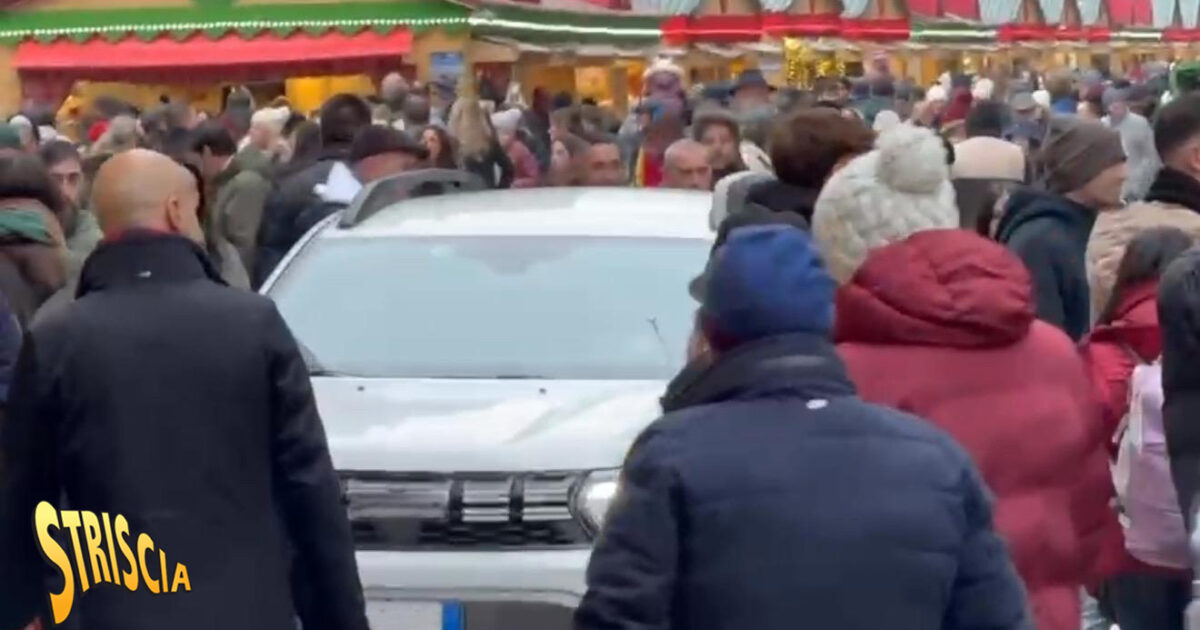 Valerio Staffelli entra con l’auto in piazza Duomo a Milano e mette alla prova il sistema di sicurezza