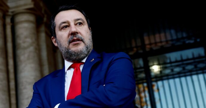 Copertina di Salvini tra ritardi, chiodi e cantieri: l’anno orribile del ministro che vuol cambiar mestiere