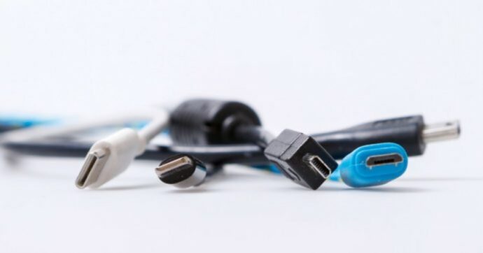 Caricatore elettronico unico, dal 28 dicembre 2024 in vigore la nuova normativa europea. Con una sola eccezione