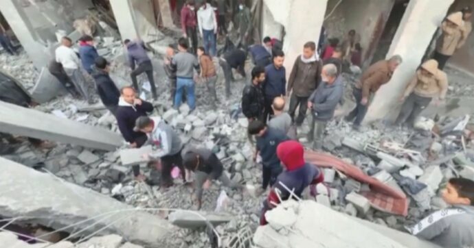 Israele colpisce un altro ospedale:  “Covo di Hamas”