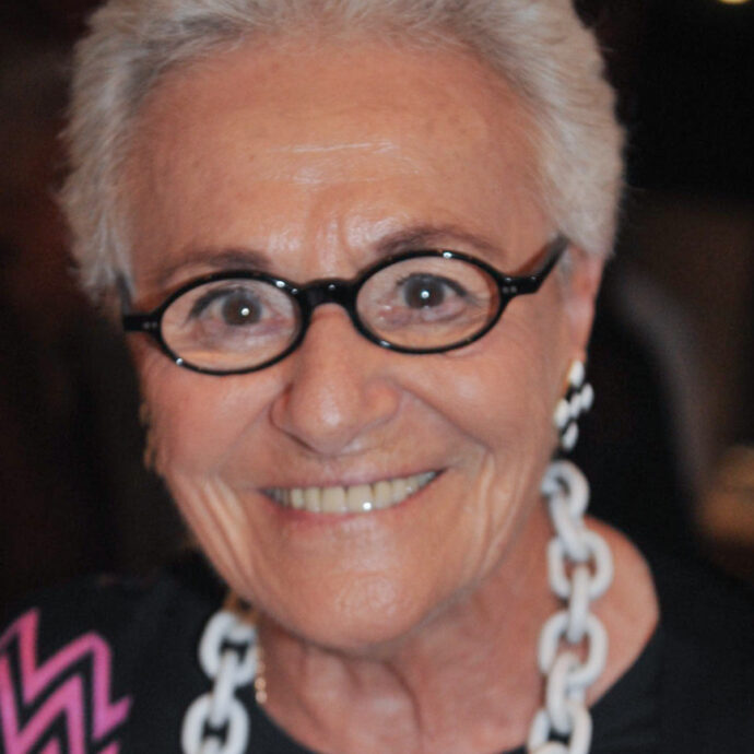 È morta Rosita Missoni, moglie di Ottavio: stilista iconica dell’alta moda Made in Italy ed esempio di imprenditoria femminile in Italia e nel mondo