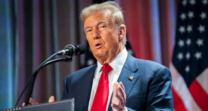 Ford e GM si inchinano già  a Trump donando milioni