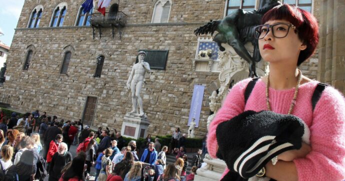 Firenze e non solo: dopo lo stop alle “key box” restano i “checkinisti”, gli ultimi precari degli affitti brevi