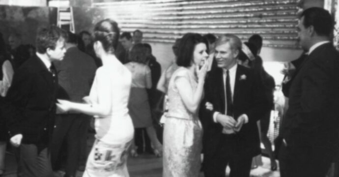 Warhol illumina “GO!2025”, rassegna delle due Capitali europee della Cultura