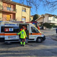 Due pedoni le vittime nell’incidente avvenuto questa mattina in zona Torrette ad Ancona, 4 Gennaio 2025. ANSA/DANIELE CAROTTI