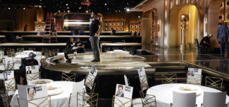 Copertina di Golden Globes 2025 con le star di Hollywood mentre l’Italia tifa per “Vermiglio”: ecco dove seguire (stanotte) la cerimonia di premiazione in televisione