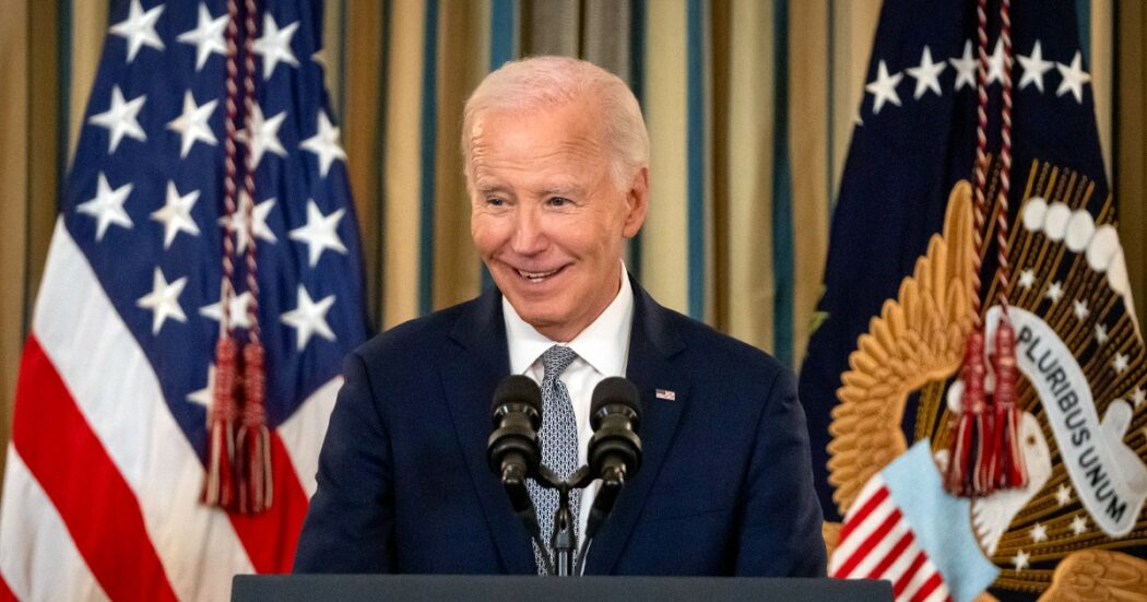 https://st.ilfattoquotidiano.it/wp-content/uploads/2025/01/06/joe-biden-1050x551.jpg