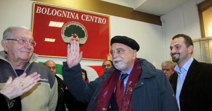 Quattro milioni di debito con la fondazione: chiude il 40% dei circoli del Pd di Bologna