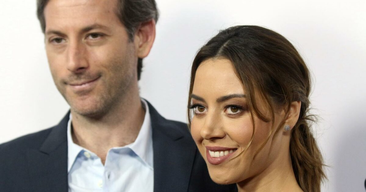 “Il suicidio di mio marito Jeff Baena è una tragedia inaccettabile”: lo sfogo di Aubrey Plaza