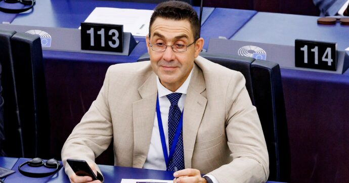 Toscana al voto: ipotesi Vannacci in lista