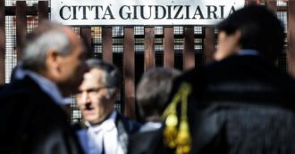 Copertina di App giustizia, processi fermi per ore e decine di udienze rinviate: Roma va in tilt