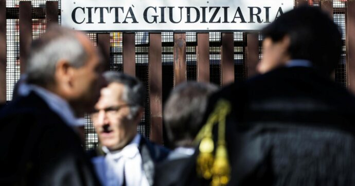 App giustizia, processi fermi per ore e decine di udienze rinviate: Roma va in tilt