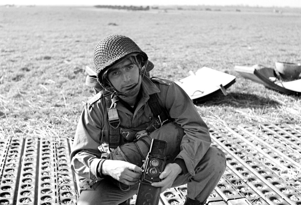 Robert Capa, il partigiano dentro al ’900. Leggermente fuori fuoco