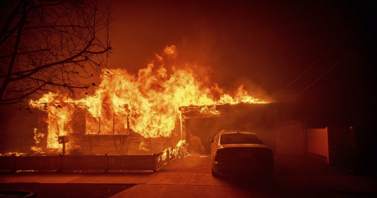 Los Angeles in fiamme per gli incendi, saltano i SAG Awards e le anteprime del film di Robbie Williams, di Wolf Man e Unstoppable: ecco cosa