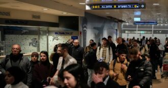 Copertina di Fuga da Israele a causa della guerra: negli ultimi due anni gli emigrati hanno superato gli immigrati. “Non succedeva dagli Anni 80”