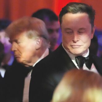 Copertina di Thomas Drake, ex dirigente della Nsa: “Con Musk le comunicazioni non sono al sicuro”