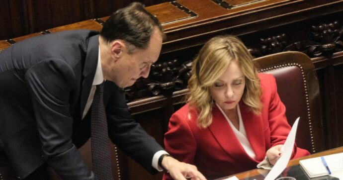 “I fondi per l’educazione sessuale dirottati su corsi fertilità? Il governo tradisce la promessa di prevenzione della violenza”