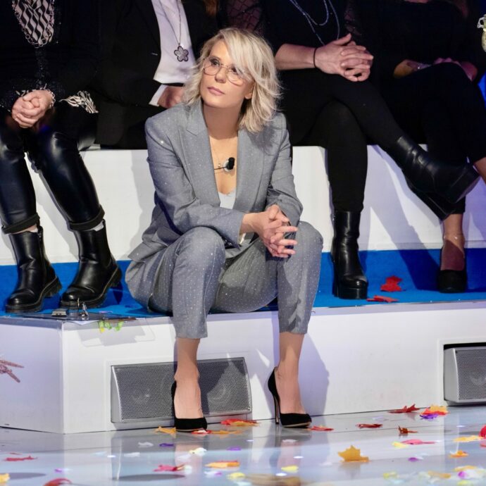 “C’è Posta per Te” di Maria De Filippi riparte e gli ospiti della puntata sono Dusan Vlahovic e Antonino Cannavacciuolo