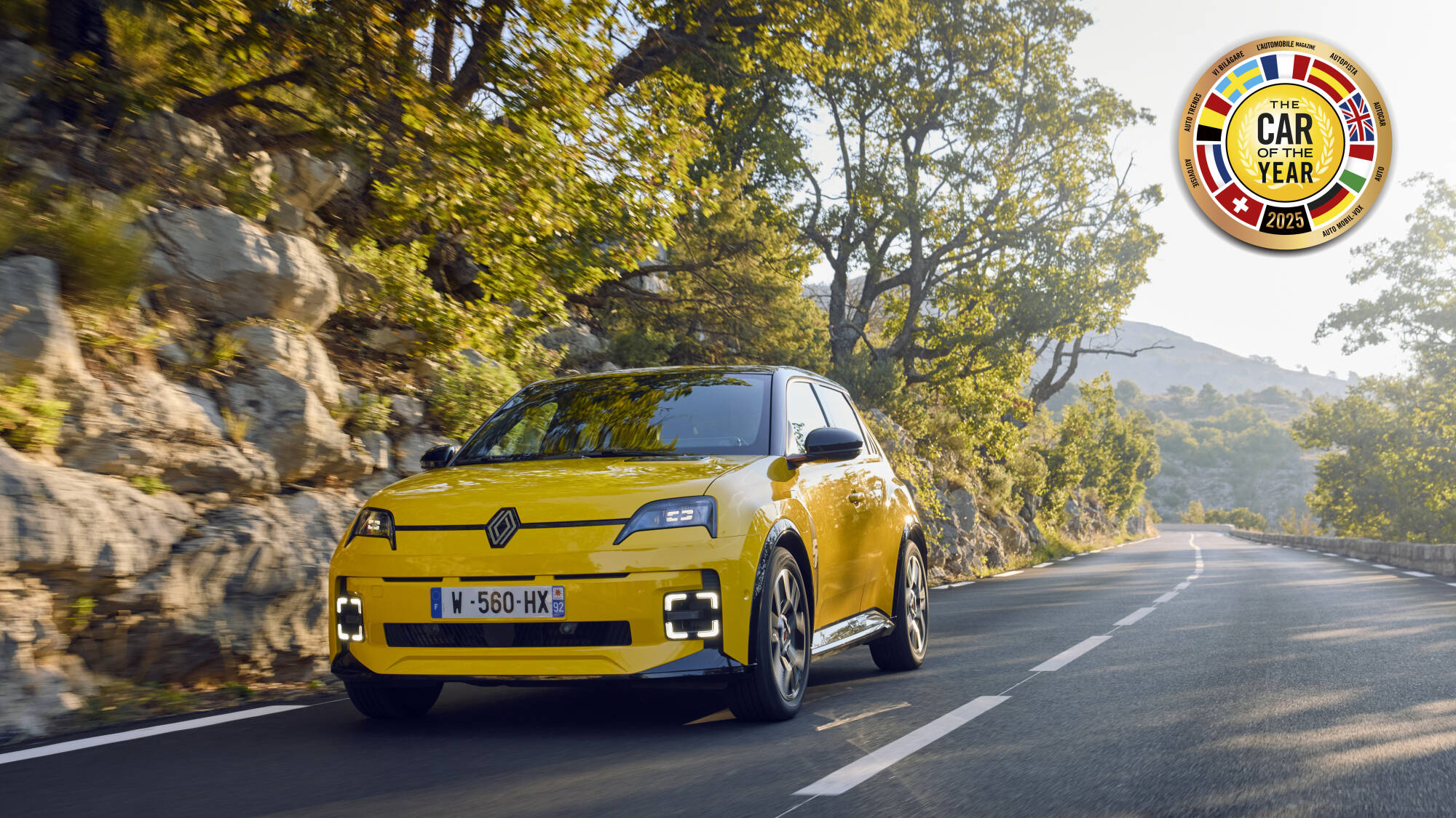 Renault 5 E-Tech e la gemella Alpine A290 vincono il premio Auto dell’Anno 2025