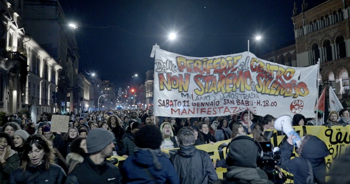 Ramy Elgaml, il corteo a Milano: “Ucciso dal razzismo di Stato, Carabinieri hanno provato a insabbiare tutto”