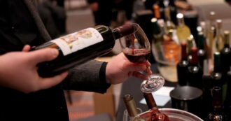 Copertina di Stretta sull’alcol, i ristoratori romani: “I clienti so’ terrorizzati de magnasse un Mon Chéri”