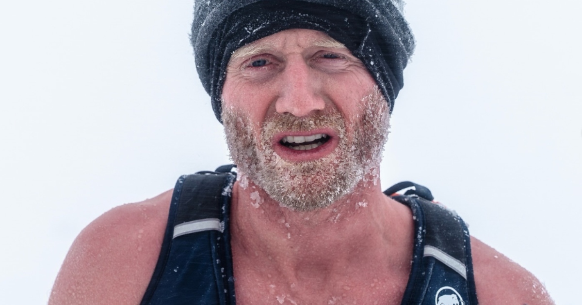 “Disagio! Dolore! Sofferenza!”. Vi ricordate André Schürrle? L’ex calciatore oggi vive al limite scalando montagne seminudo