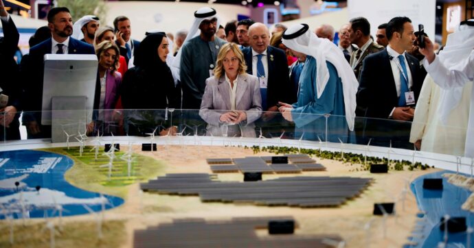 Noi esportiamo migranti, l’Albania ci darà elettricità