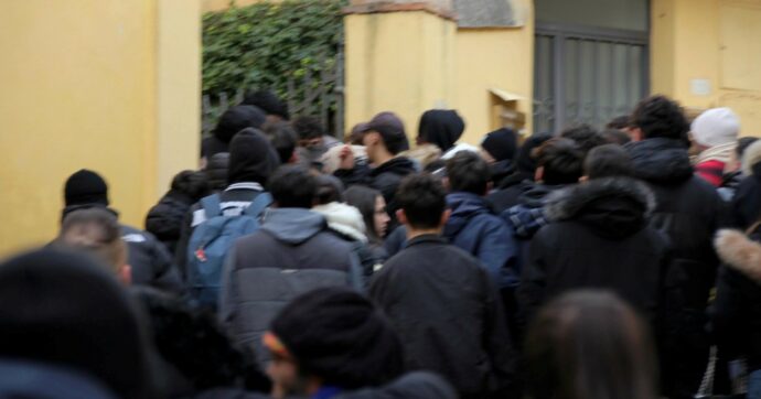 Firenze, lite ai funerali di Maati, 17enne ucciso a Campi Bisenzio