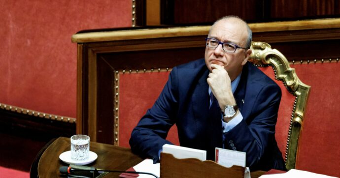 Bibbia, saghe e storia patria: la nuova scuola di Valditara