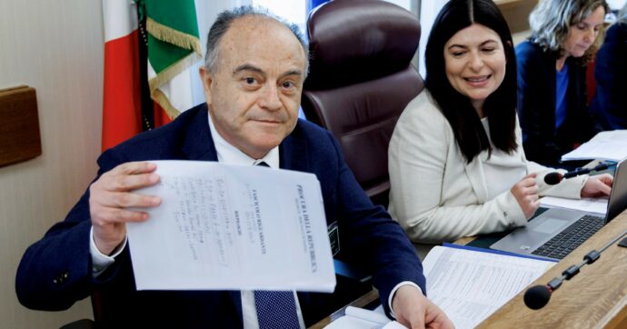 Gratteri e le riforme “inutili”. “Vogliono controllare il pm”