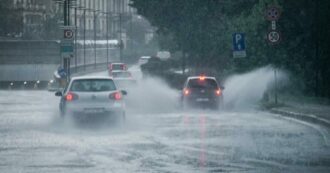 Copertina di L’acqua sfonda la finestra dell’hotel e allaga l’alloggio: salvi 8 lavoratori stagionali che dormivano nel sotterraneo