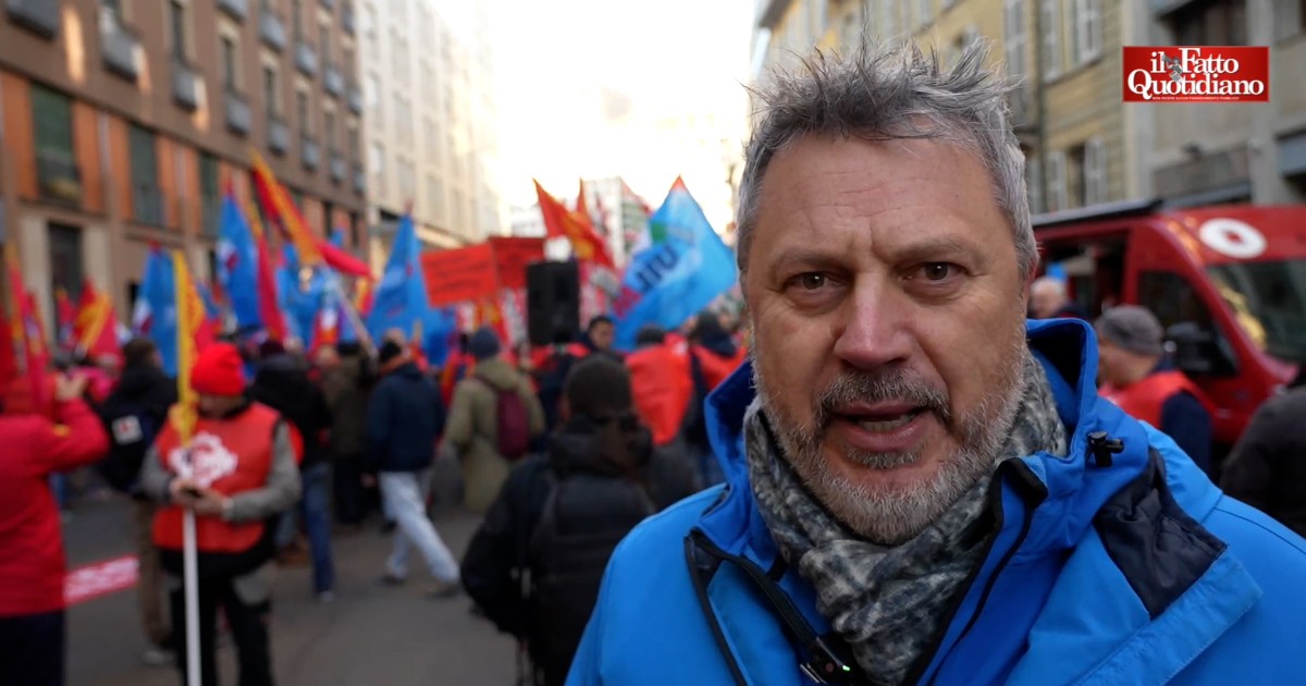 “Vogliamo il rinnovo del contratto. Governo? Assente dalla trattativa”: la protesta dei metalmeccanici davanti a Assolombarda – Video