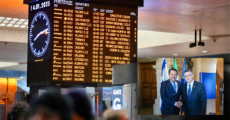 Copertina di Treni, guai senza fine: guasti da Nord a Sud. Ferrovie presenta esposto: “Incidenti sospetti”. Le Regioni: “Il ministero batta un colpo”