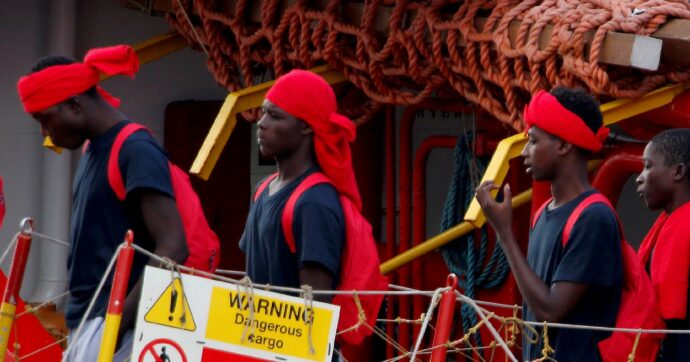 Migranti, 50 morti   al largo  delle Canarie