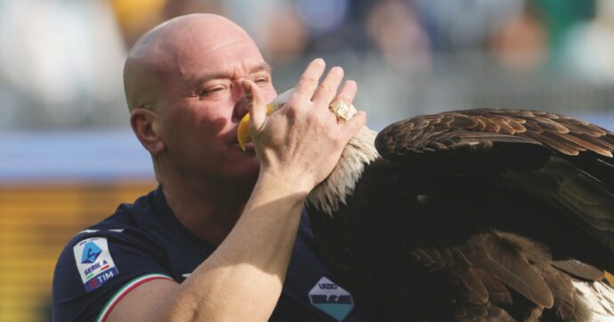 Falconiere con l’erezione: Lotito e il povero Juan che ha imitato B.