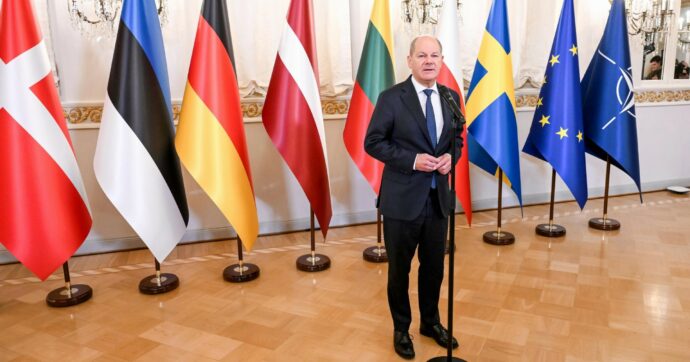 Guerra in Ucraina, Scholz ci ripensa: altri 3 miliardi inviati a Kiev