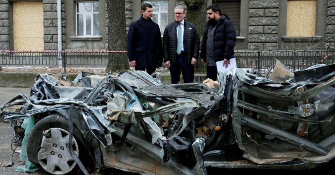 Avvertimento di Putin: un drone vicino al trilaterale con Uk e Italia