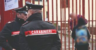 Copertina di “Ho la coscienza pulita”, la professoressa accusata di abusi sugli studenti nega davanti al gip