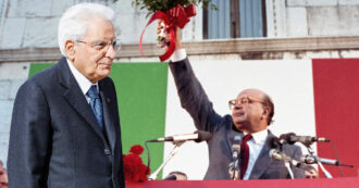 Copertina di Mattarella celebra Craxi e si scorda di essersi dimesso contro la Mammì