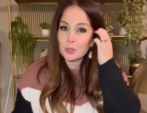 “Quando ho annunciato di aspettare in decimo figlio a me e a mio marito hanno detto di tutto, che siamo deficienti, egoisti, e non solo”: parla Giorgia Mosca, in arte 6voltemamma