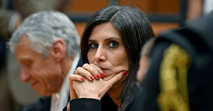 M5s, Chiara Appendino si è dimessa da vicepresidente: “E’ tempo di rimetterci tutti in discussione”