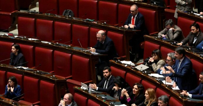 Santanchè, i 5 Stelle rilanciano la sfiducia e adesso lei riflette sull’addio