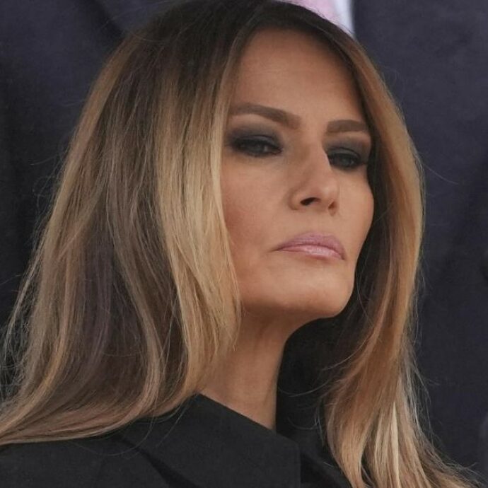 “Se Vanity Fair vuole Melania Trump in copertina ce ne andremo”: scatta la rivolta in redazione