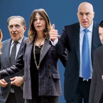 Copertina di Meloni incontra La Russa: “Santanchè deve lasciare”. Ma lei (per adesso) resiste