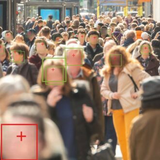 Copertina di Sorveglianza di massa, via libera dall’Europa