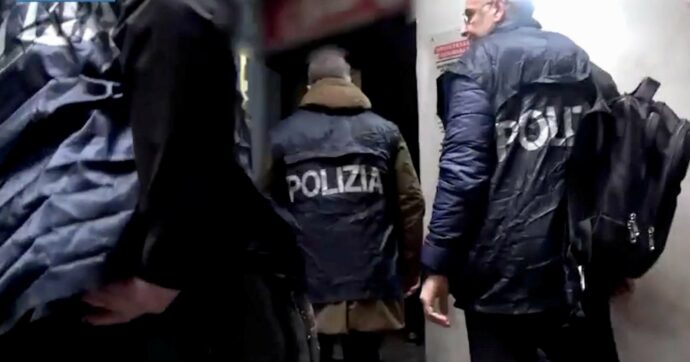 Progettava attentati contro ebrei, arrestato