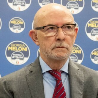 Copertina di Nucleare, la fretta  di Pichetto si schianta contro i meloniani