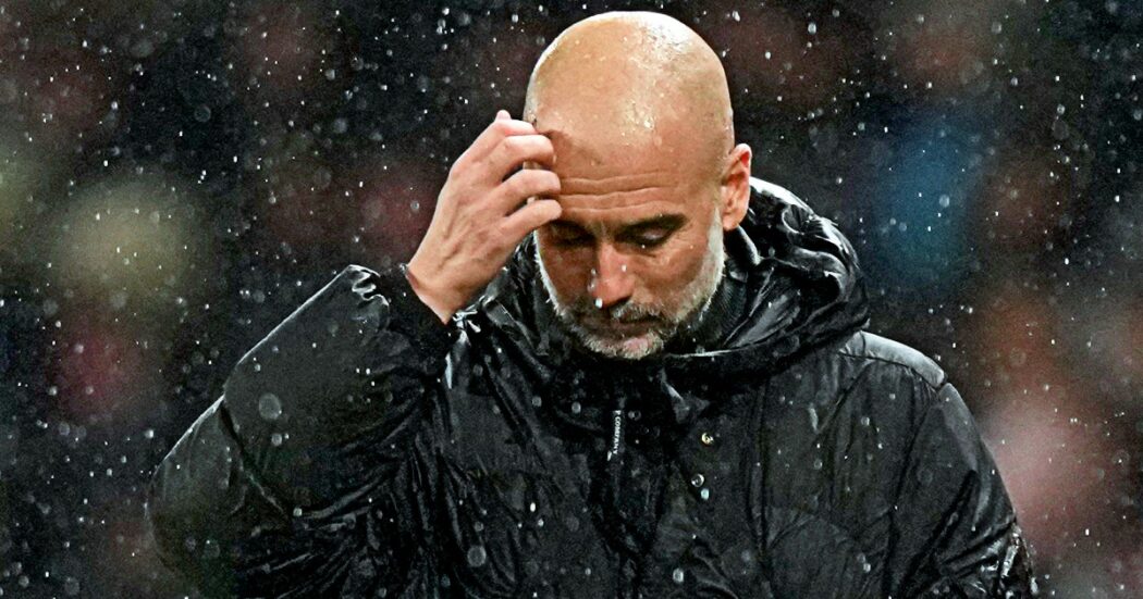 https://st.ilfattoquotidiano.it/wp-content/uploads/2025/01/24/guardiola-crisi-manchester-city-1050x551.jpg