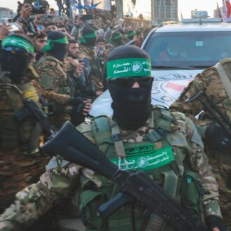 Copertina di A Gaza stazioni di polizia, scorte e capi redivivi: Hamas è già tornato