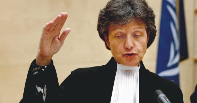 “L’Italia obbligata a trattenerlo, invece ha agevolato la fuga: un comportamento pericoloso”